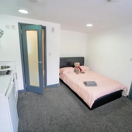 Spacious 1-bed In