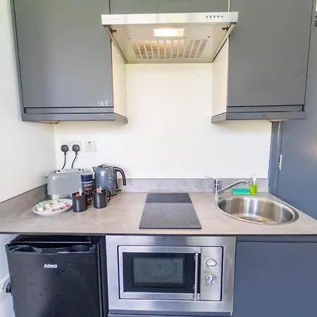 Spacious 1-bed In
